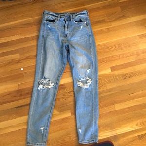 American Eagle Mom Jeans